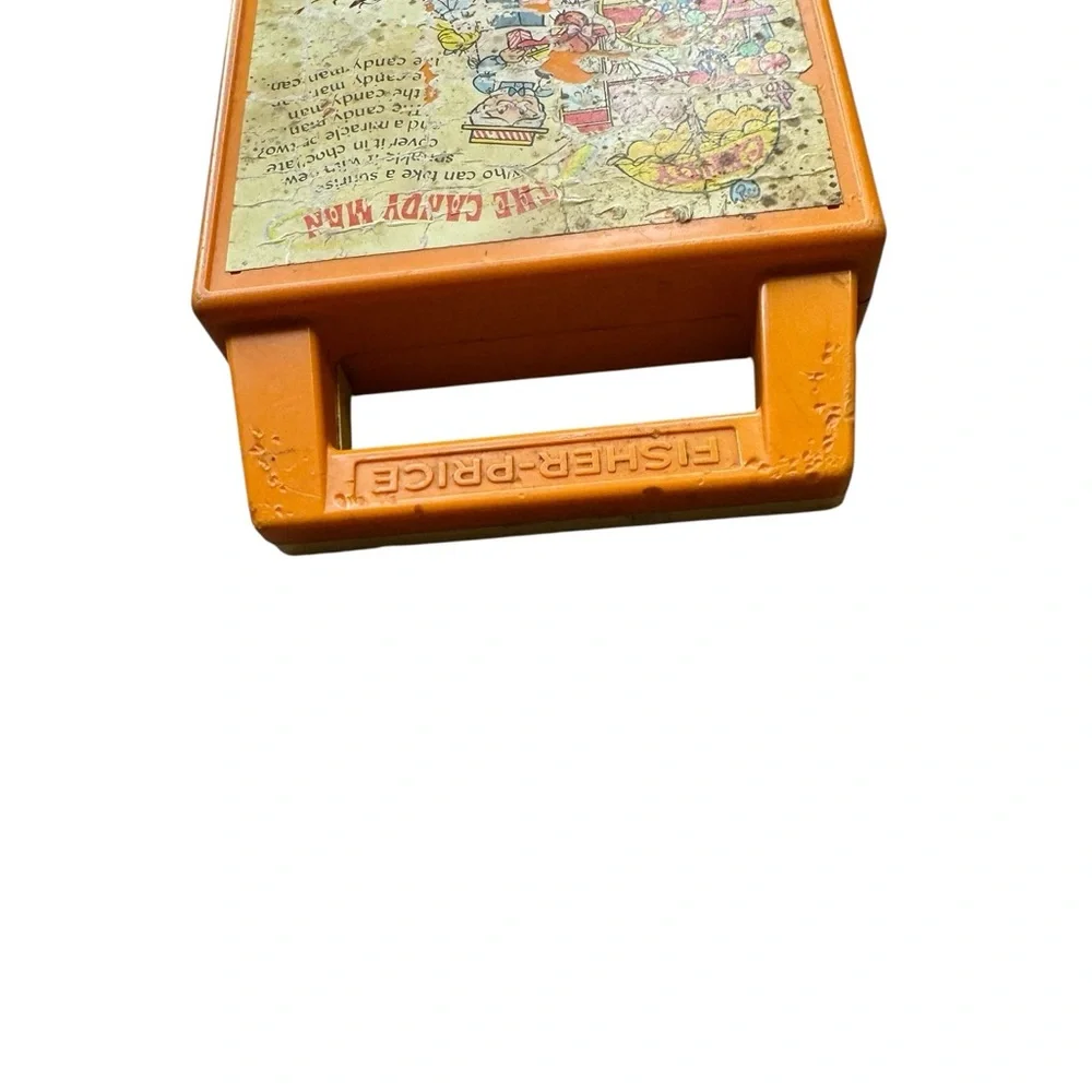📻 Vintage Fisher Price Wind Up Radio 1978 The Candy Man Orange Toy 📻‎